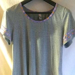 Lady's lularoe Shirt